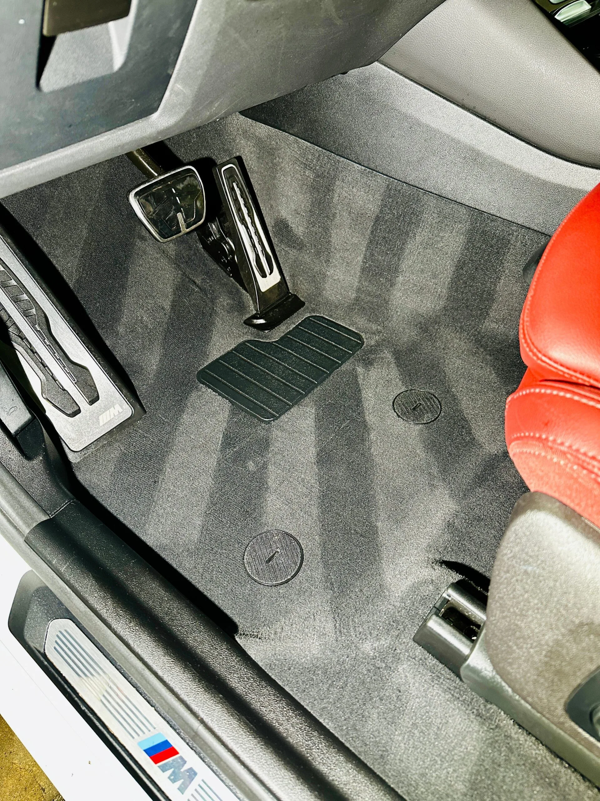 Full Interior Detail - Image 7